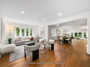 32 Beechwood Ave, Toronto, ON M2L1J1