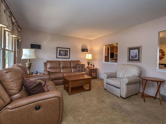 2nd image of 266 Willow Dr