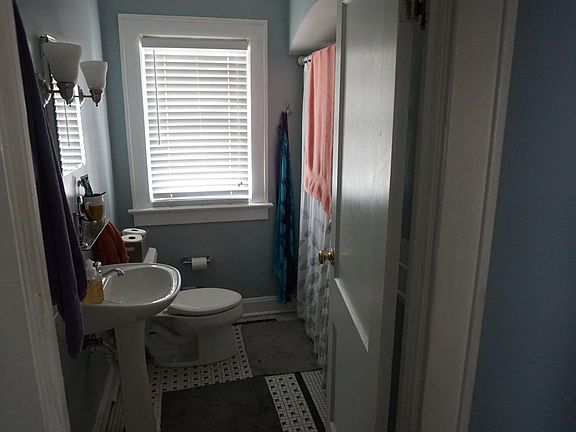 Upstairs Bathroom