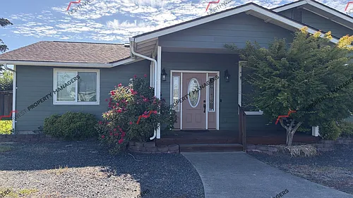 116 Taylor Rd Photo 1