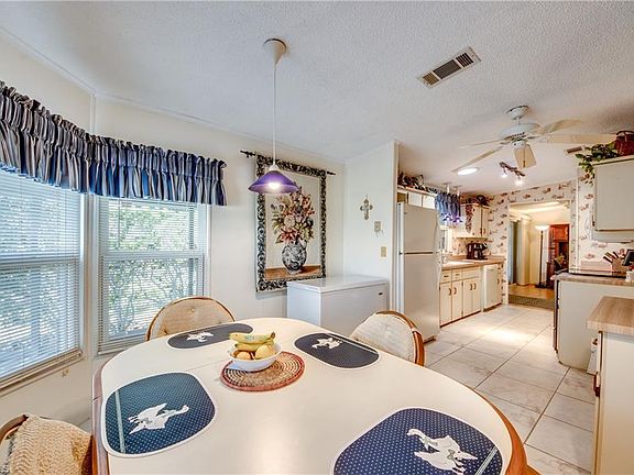 4th image of 4899 Mullette Ln