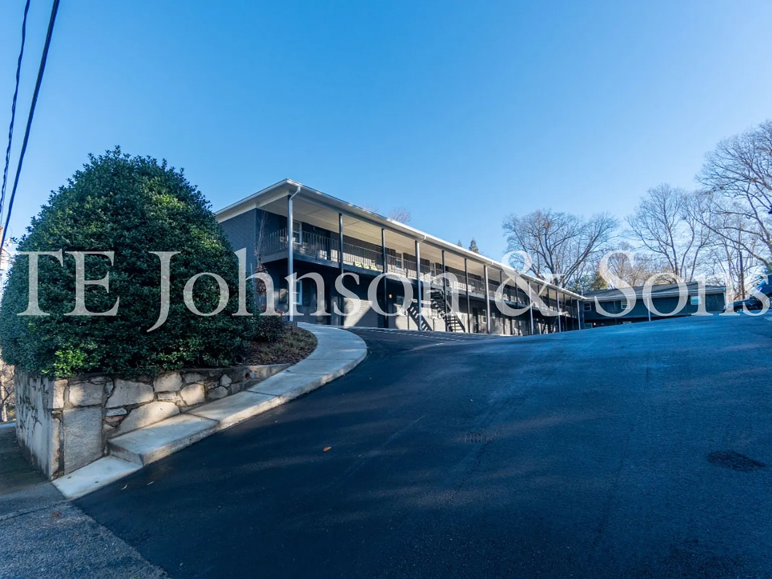 Discover West End Living in This Beautiful 2 Bedroom Apartment — Photo 2