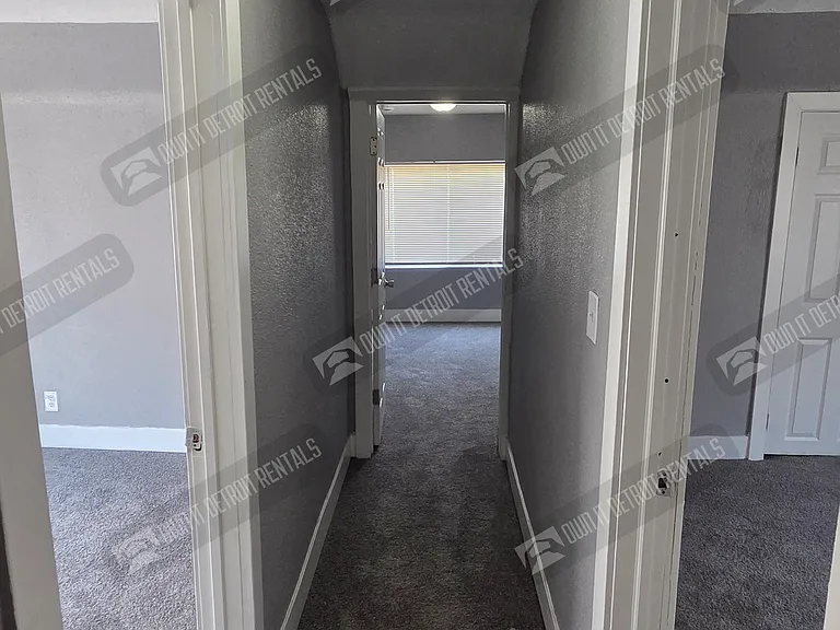 4810 Lenox St — Photo 21