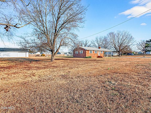 2nd image of 290 Cow Horn Road