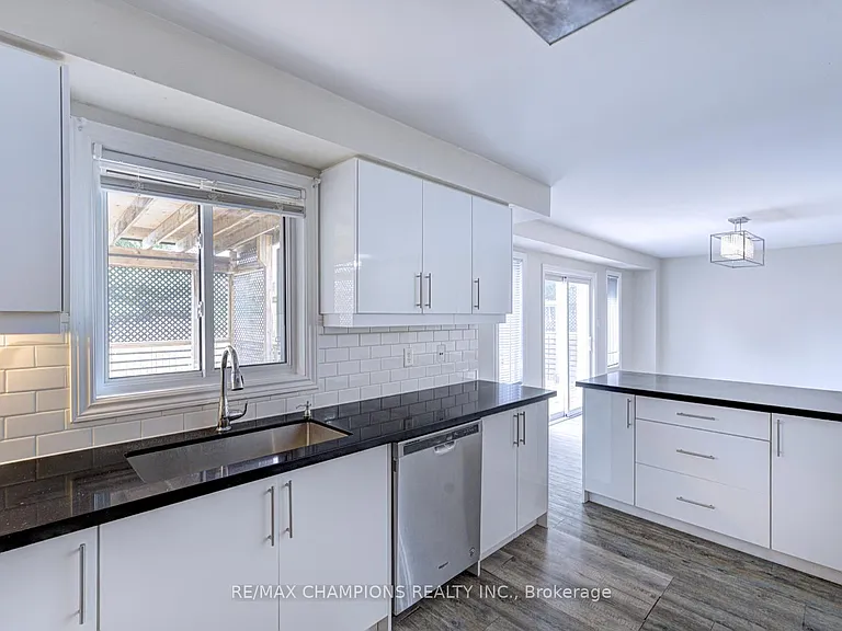 20 Bell St — Photo 29