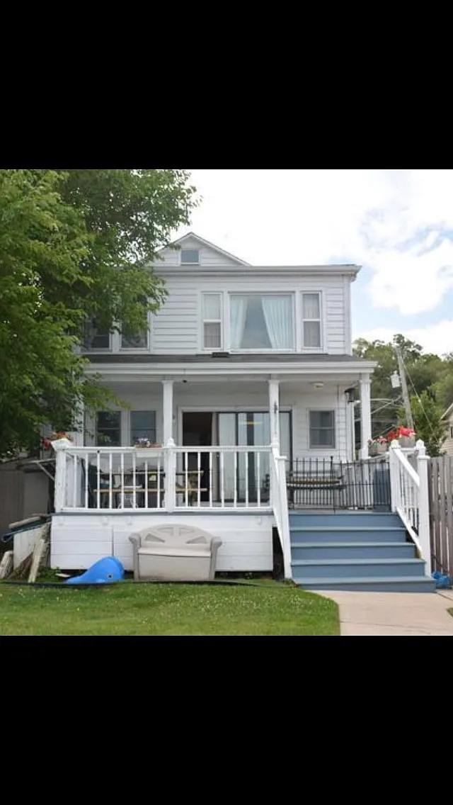 7 N Maple Ave photo 1