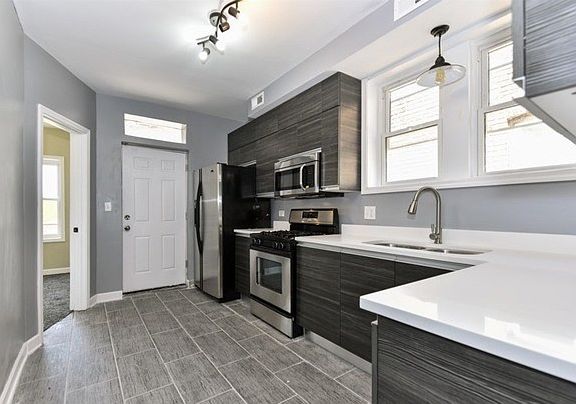 4th image of 7636 S Kingston Ave