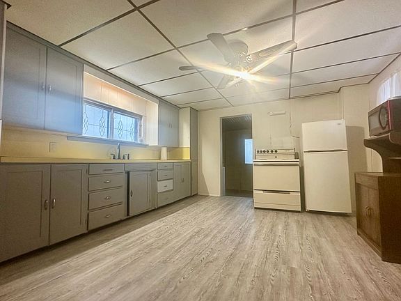 3rd image of 701 Trenton Ave