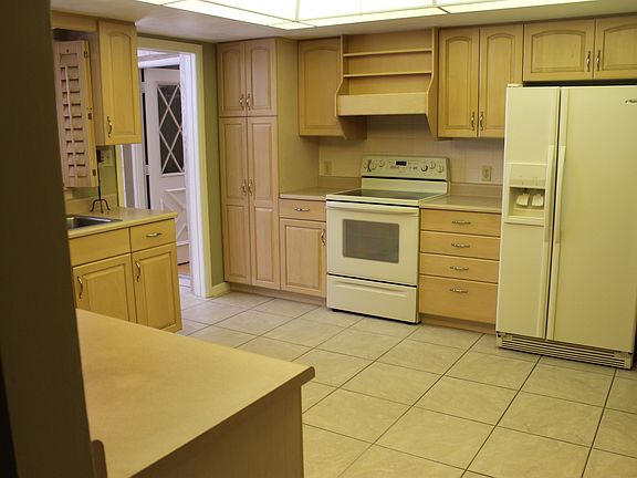 5th image of 8268 Via Hermosa St
