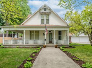 521 S Riverside Dr, Winamac, IN 46996