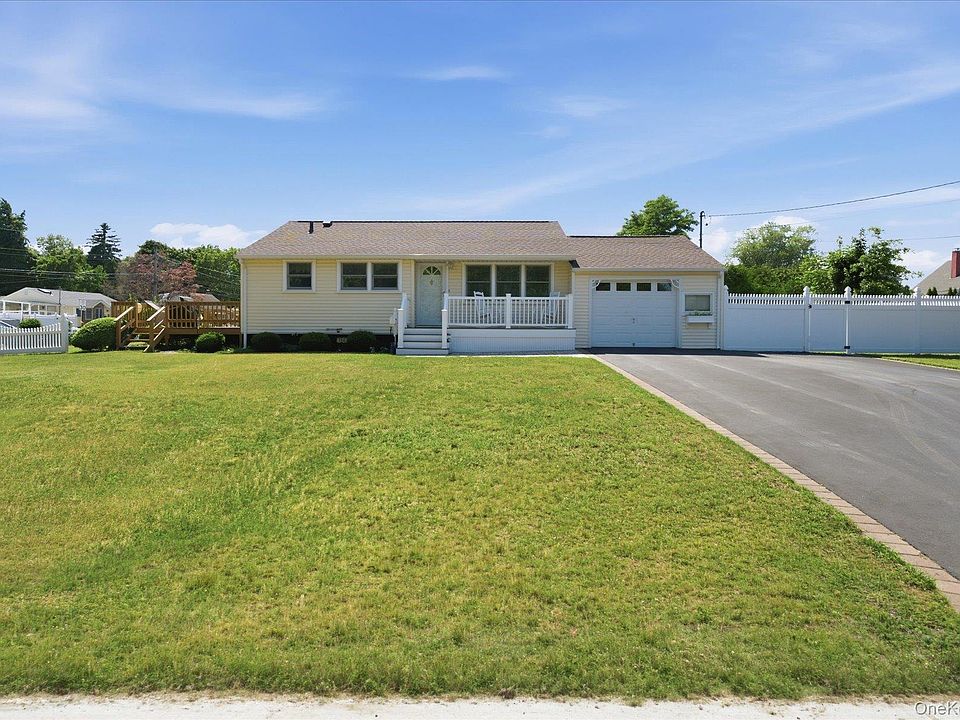 1st image of 154 8th Avenue