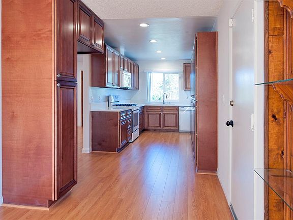 2nd image of 1024 E Harvest Moon St