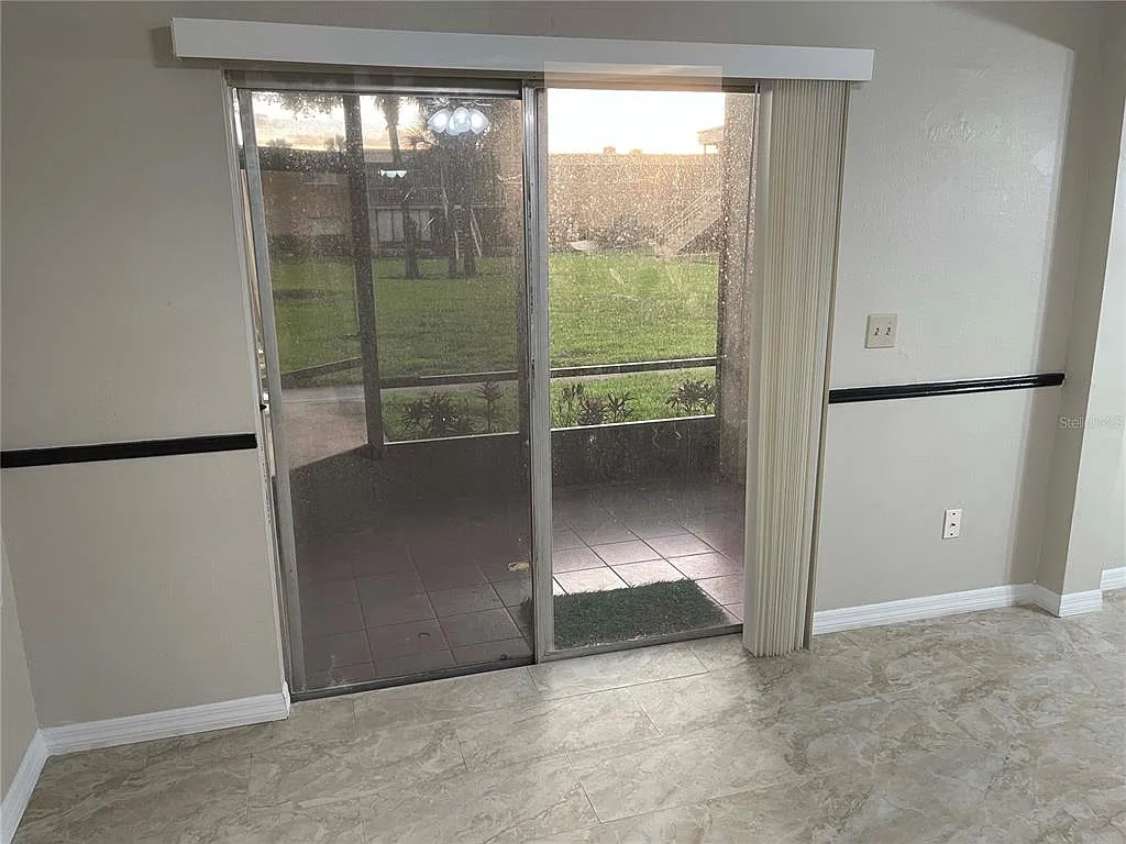 1 bed, 1.0 bath, 768 sqft, $1,100 — Photo 2