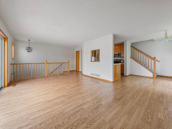 5th image of 18368 English Ave #43