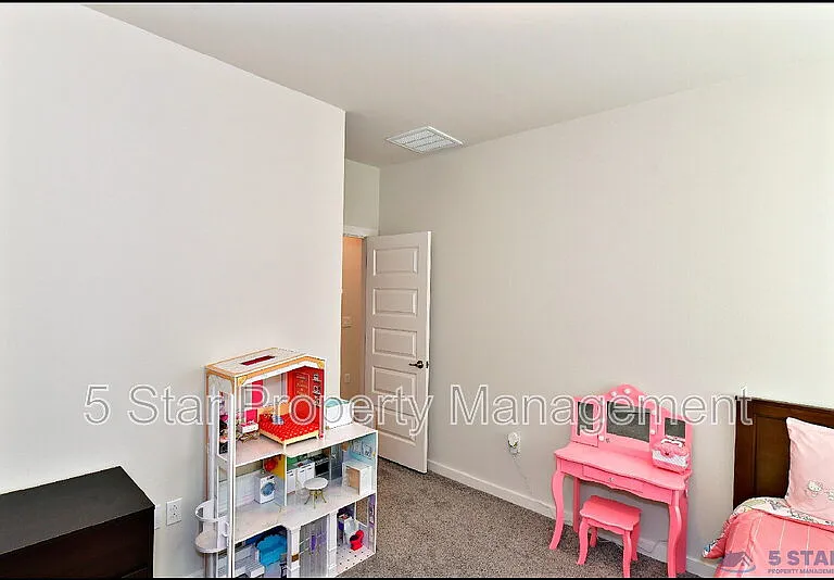 15237 Ambition Ave — Photo 34