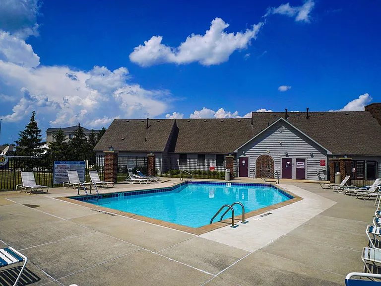 Dupont Lakes Apartments — Photo 22