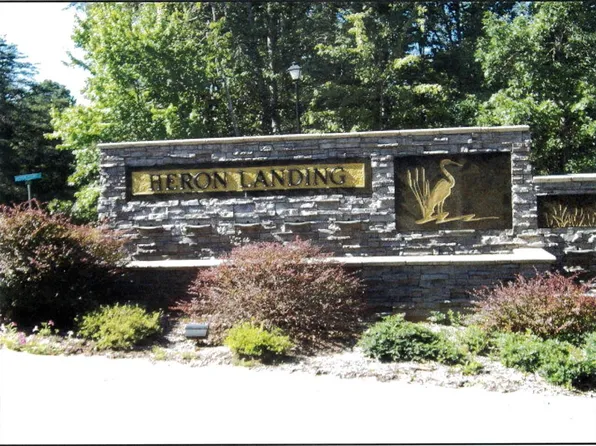 0 Heron Pointe Dr, Gretna, VA 24557