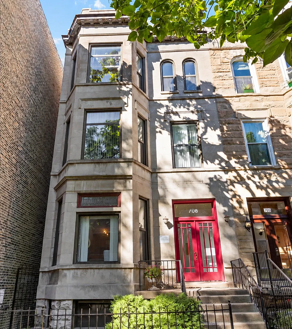 2 bed, 1200 sqft, $2,600 — Photo 1