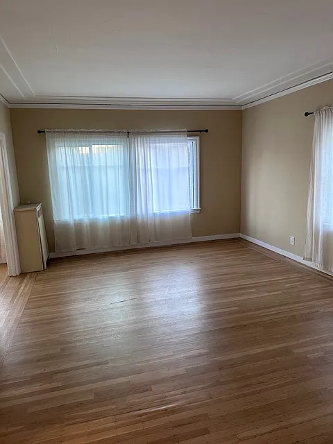 Studio, 600 sqft, $1,750 — Photo 2