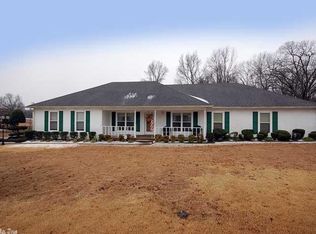 18 Fairway Dr, Cabot, AR 72023