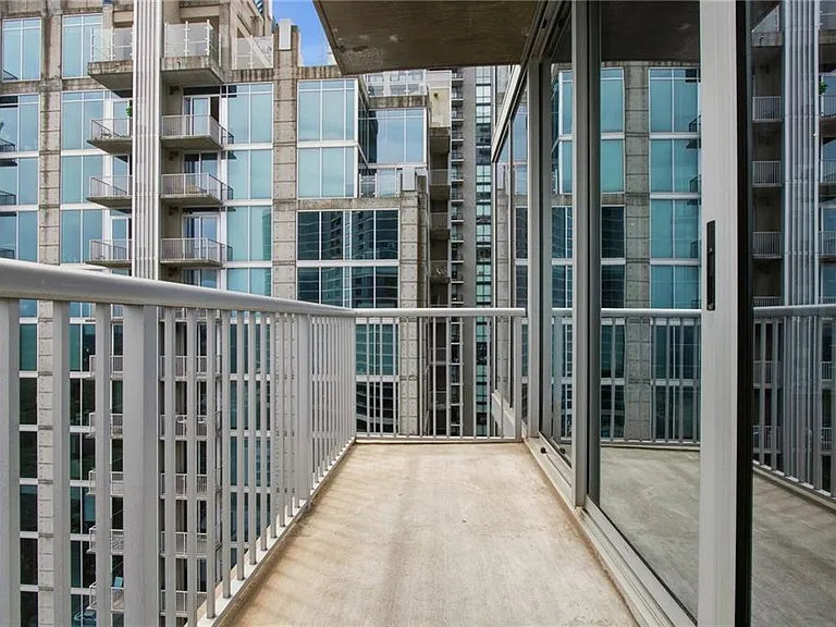 855 Peachtree St NE #1813 — Photo 24
