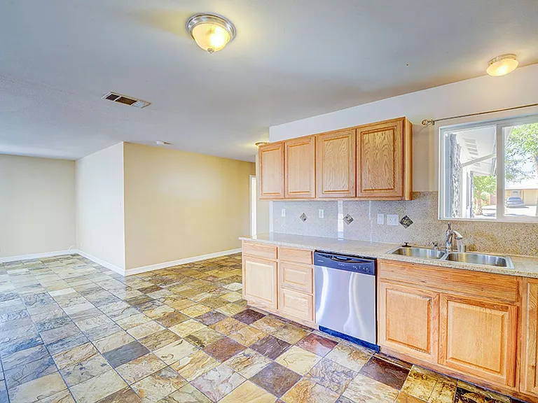 3990 Syracuse Dr — Photo 20
