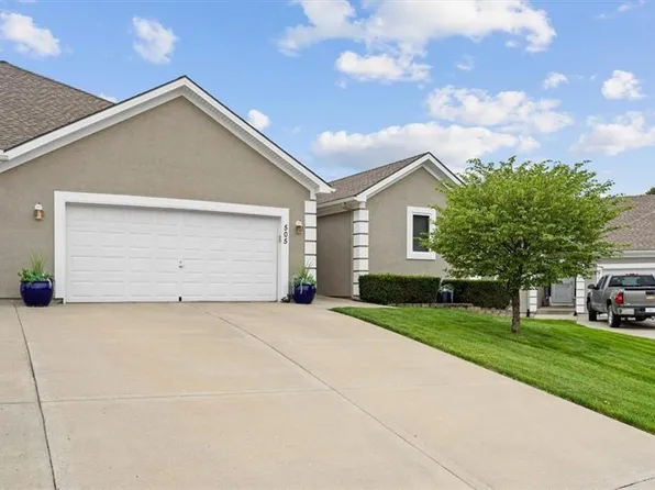 505 Marina Ct, Smithville, MO 64089