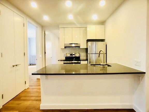 3rd image of 3971 Gouverneur Ave APT 5D