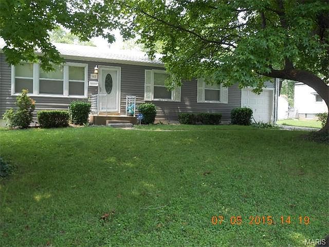 1st image of 661 Bagnell Dr