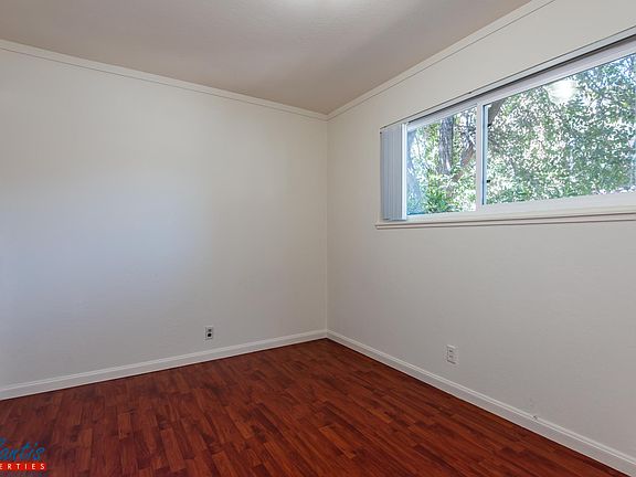5th image of 3568 Agate Dr APT 4