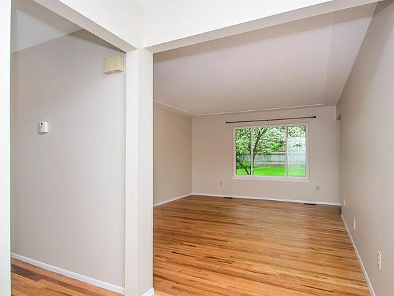 3rd image of 334 Senate Ave