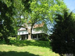 5170 Wickham Ave, Mattituck, NY 11952