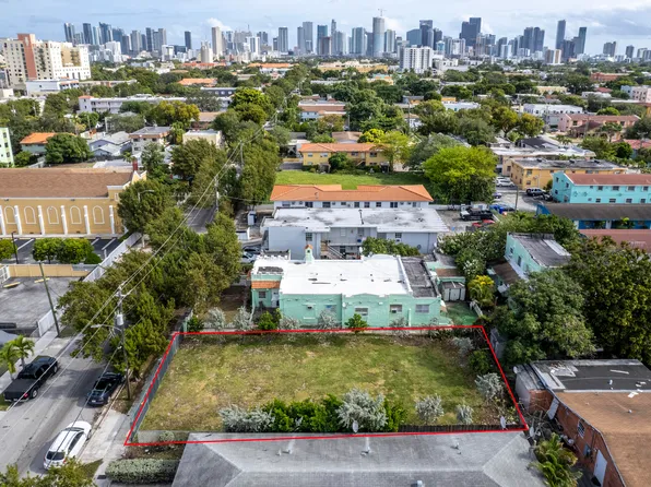 1568 SW 3rd Street, Miami, FL 33135