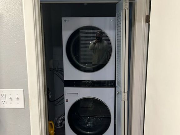 4th image of 1600 Avenue E APT 20