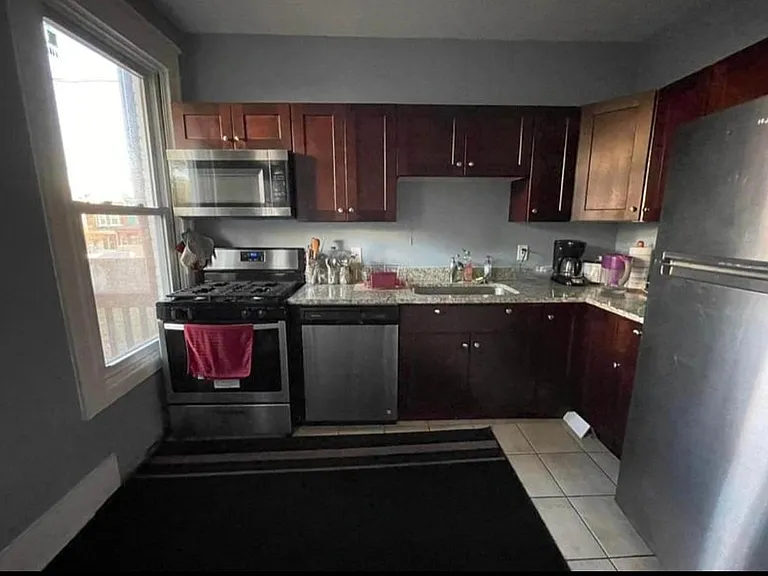 2807 Guilford Ave #1 — Photo 5