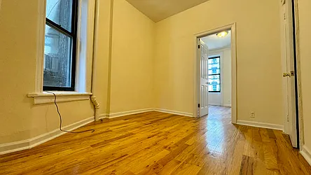 Rented by HOLTON REAL ESTATE INC.