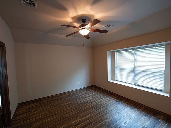 5th image of 13145 Austrian Pine Dr