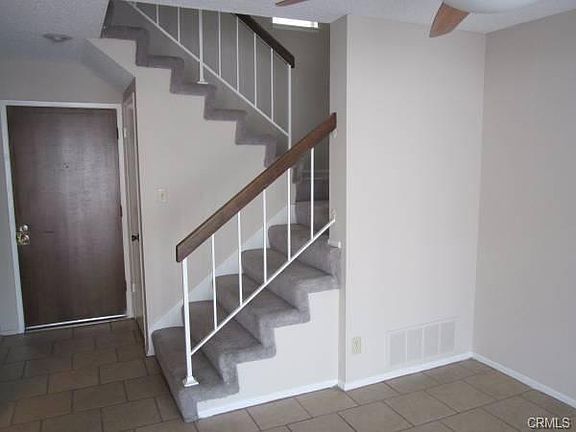 3rd image of 5589 Tiffany Ave