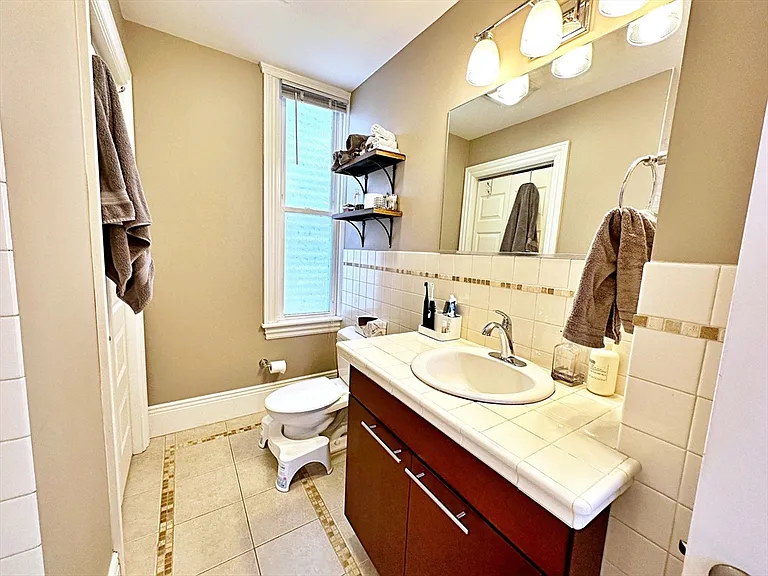 227 Webster St #1 — Photo 12