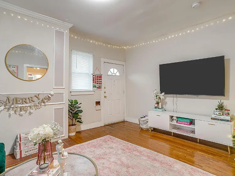 2544 S University Dr — Photo 22
