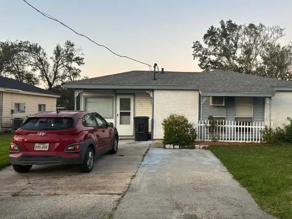 223 Hidalgo Dr, Houma, LA 70363