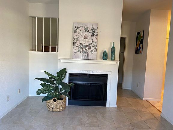 2nd image of 2121 El Paseo St APT 1305
