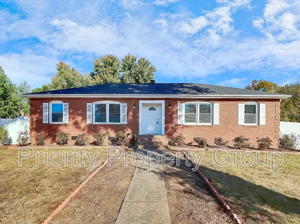12015 Swanee Ln, Charlotte, NC 28273