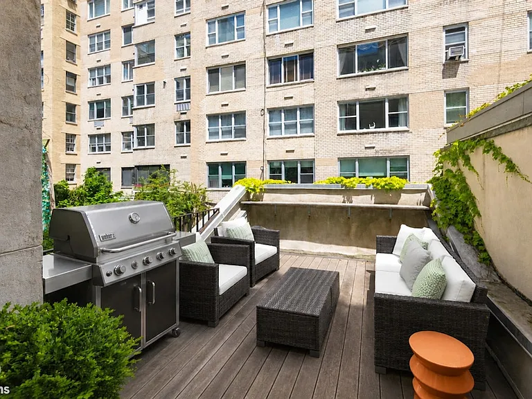 9 E 82nd St #2/3 — Photo 13