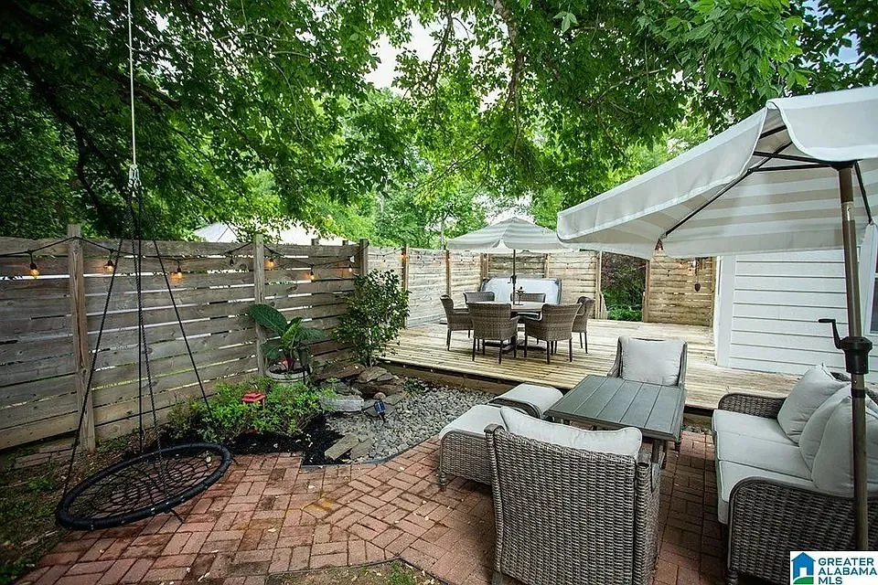 Beatiful Home for Rent in the Heart of Old Town Helena — Photo 2