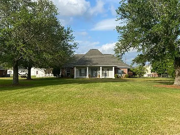 4617 Sara Day St, Napoleonville, LA 70390