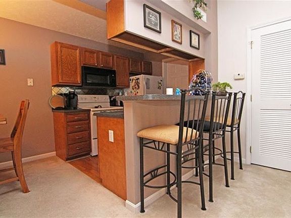 5th image of 3318 Emerald Lakes Dr #3318