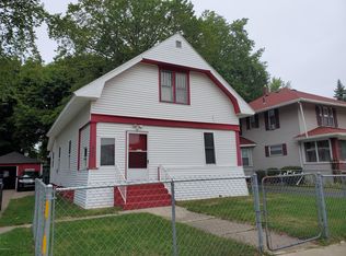 866 Columbus Ave, Benton Harbor, MI 49022