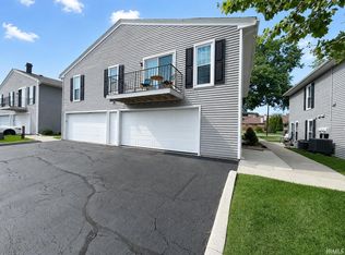 5026 Woodmark Dr, Fort Wayne, IN 46815