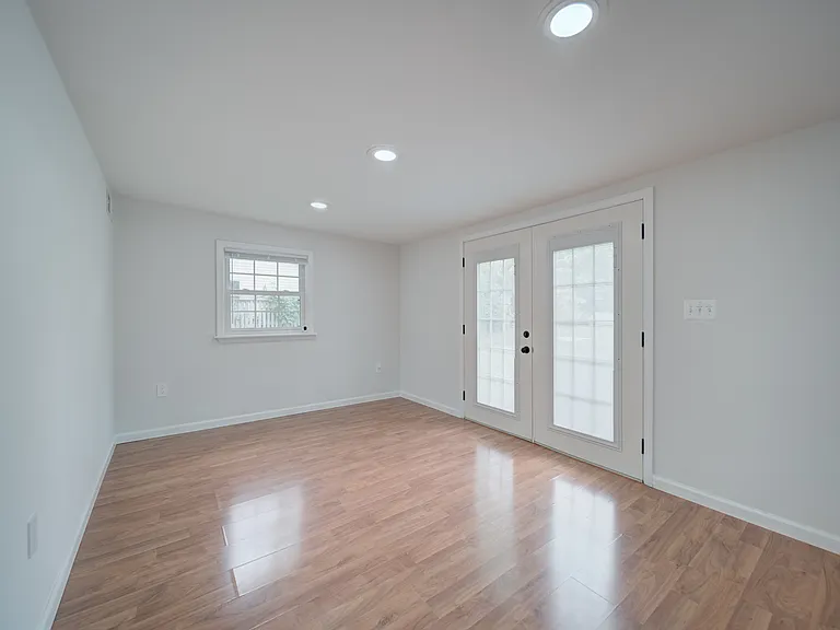 6625 Harrison Ln — Photo 7